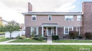 20871 E Glen Haven Circle, Northville, MI 48167