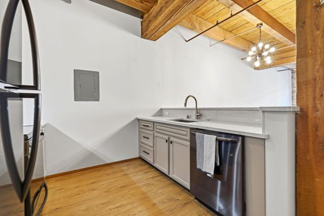 400 N 1st Street 502, Minneapolis, MN 55401