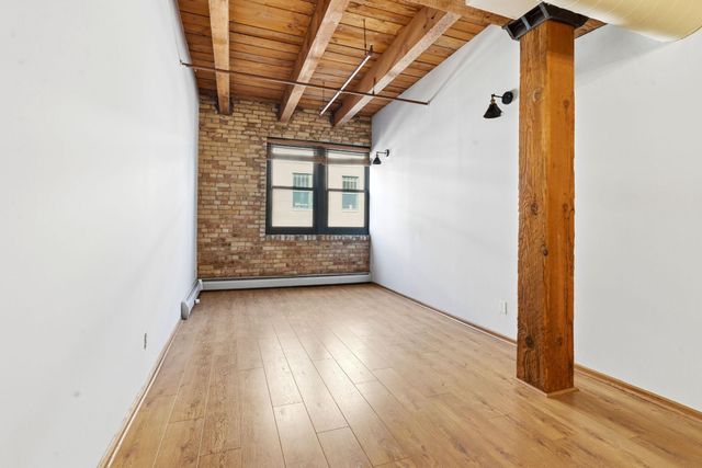 400 N 1st Street 502, Minneapolis, MN 55401