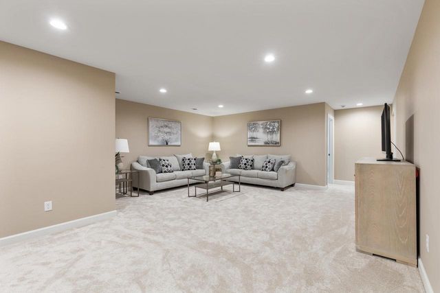 1538 Weston Ridge ROAD, Oconomowoc, WI 53066