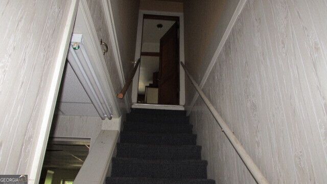 323 Lane Circle, Lagrange, GA 30240