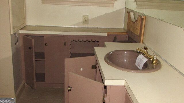 323 Lane Circle, Lagrange, GA 30240