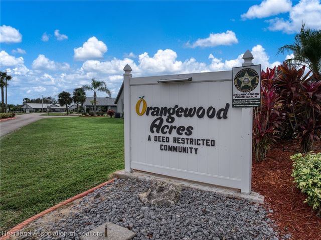 1625 E Orangewood Court, Sebring, FL 33825