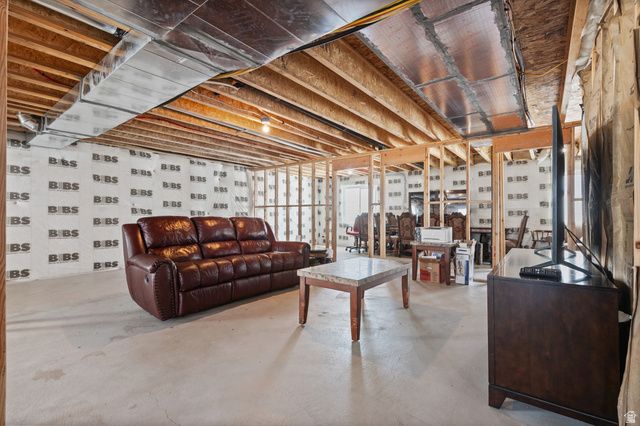 4817 W 50 S, West Point, UT 84015