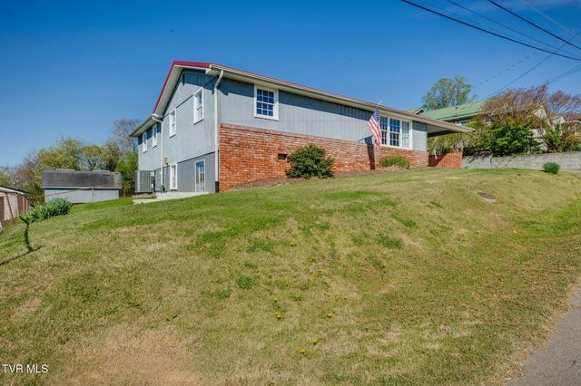 408 Claremont Road, Kingsport, TN 37660