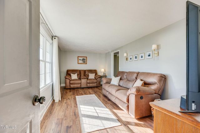 408 Claremont Road, Kingsport, TN 37660