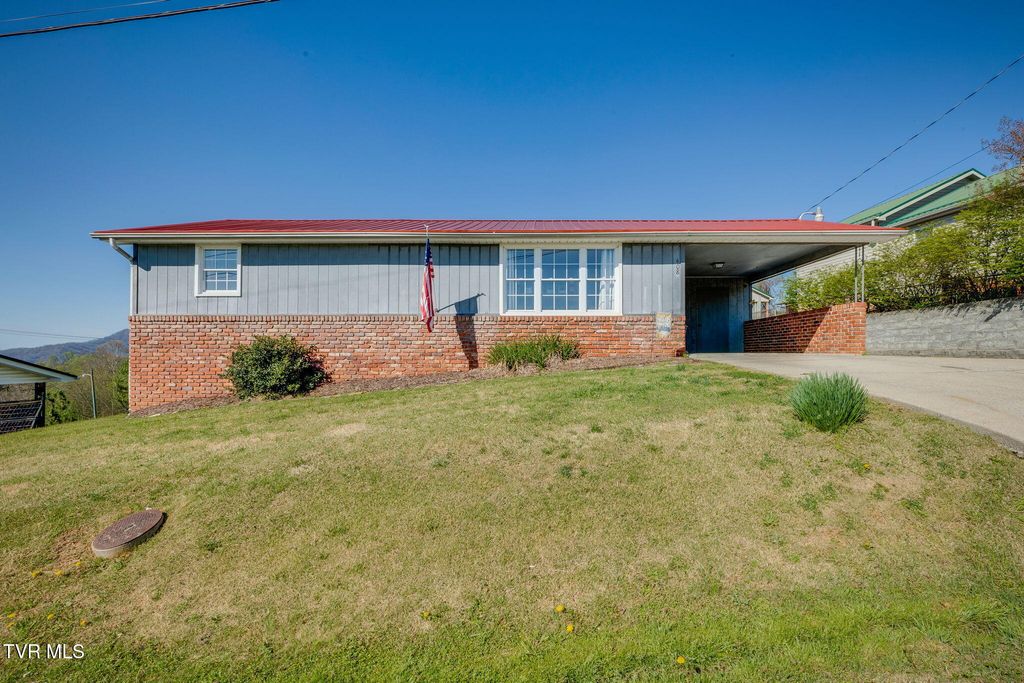 408 Claremont Road, Kingsport, TN 37660