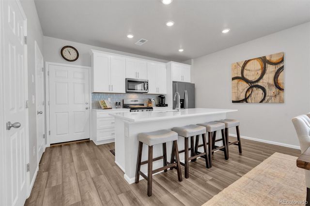 22150 E 8th Avenue, Aurora, CO 80018