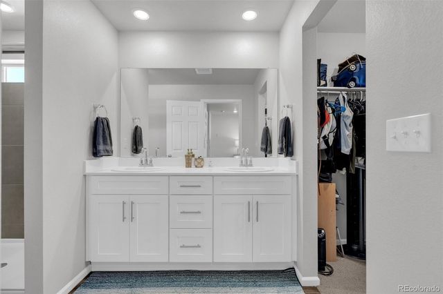22150 E 8th Avenue, Aurora, CO 80018