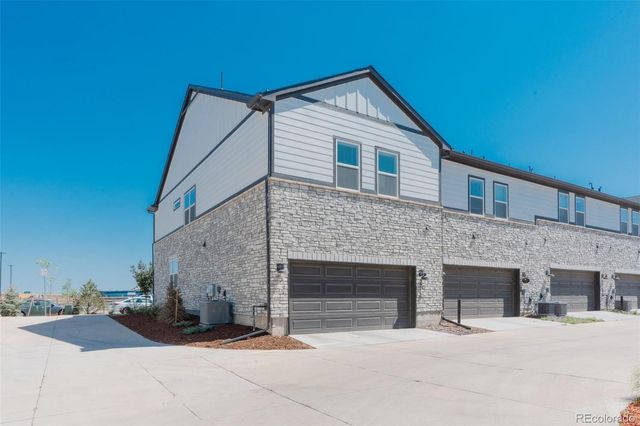 22150 E 8th Avenue, Aurora, CO 80018
