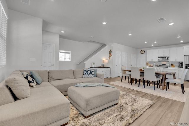 22150 E 8th Avenue, Aurora, CO 80018