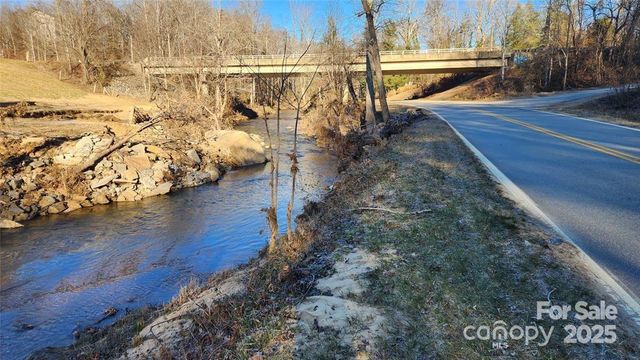 4 Coke Candler Lane, Candler, NC 28715