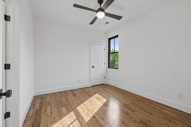 1109 Petway Ave, Nashville, TN 37206