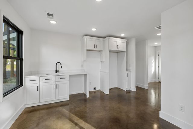 1109 Petway Ave, Nashville, TN 37206