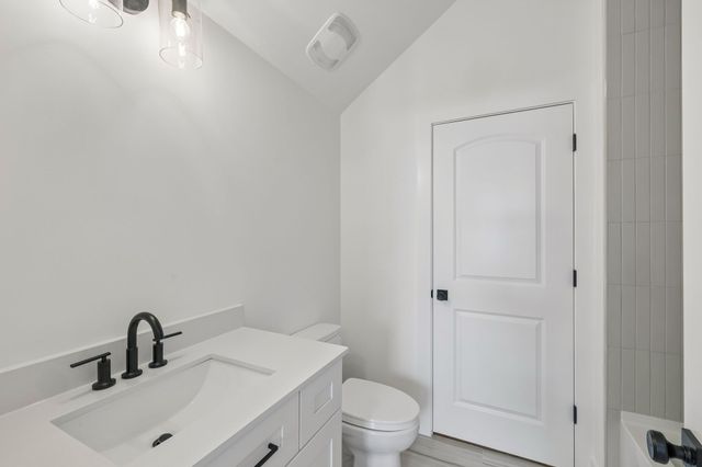 1109 Petway Ave, Nashville, TN 37206