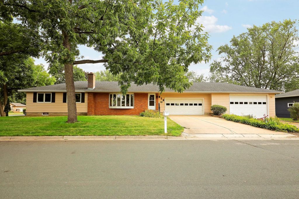 816 Maple Street, Farmington, MN 55024 — exterior