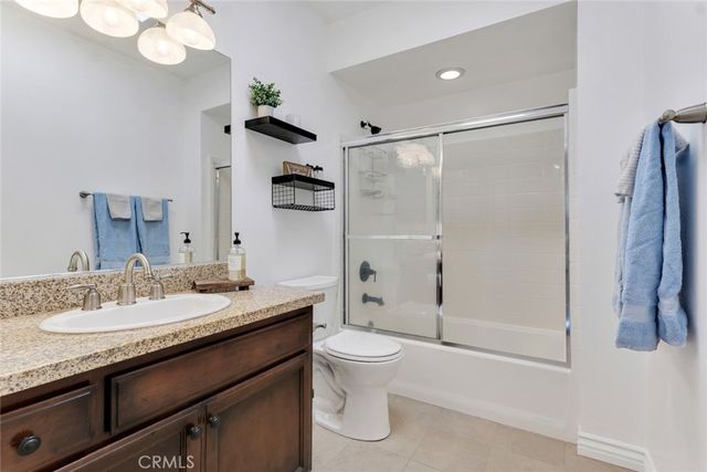 4832 Whitsett Avenue 301, Valley Village, CA 91607