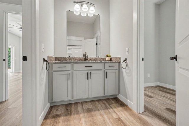 74777 Ridgeway Drive, Lawton, MI 49065