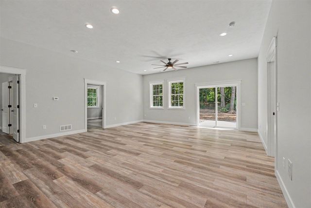 74777 Ridgeway Drive, Lawton, MI 49065