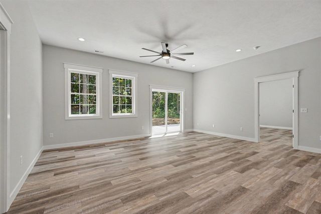 74777 Ridgeway Drive, Lawton, MI 49065
