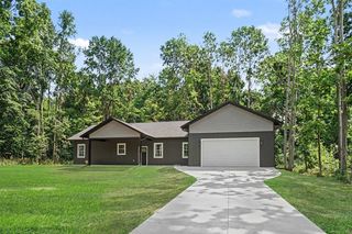 74777 Ridgeway Drive, Lawton, MI 49065