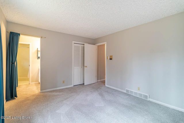 290 Big Cedar Creek Trail, Shepherdsville, KY 40165