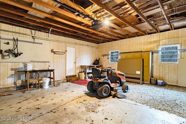 290 Big Cedar Creek Trail, Shepherdsville, KY 40165