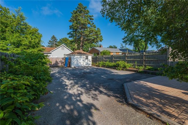 137 Kingstown Road, Narragansett, RI 02882