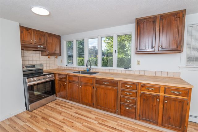 137 Kingstown Road, Narragansett, RI 02882