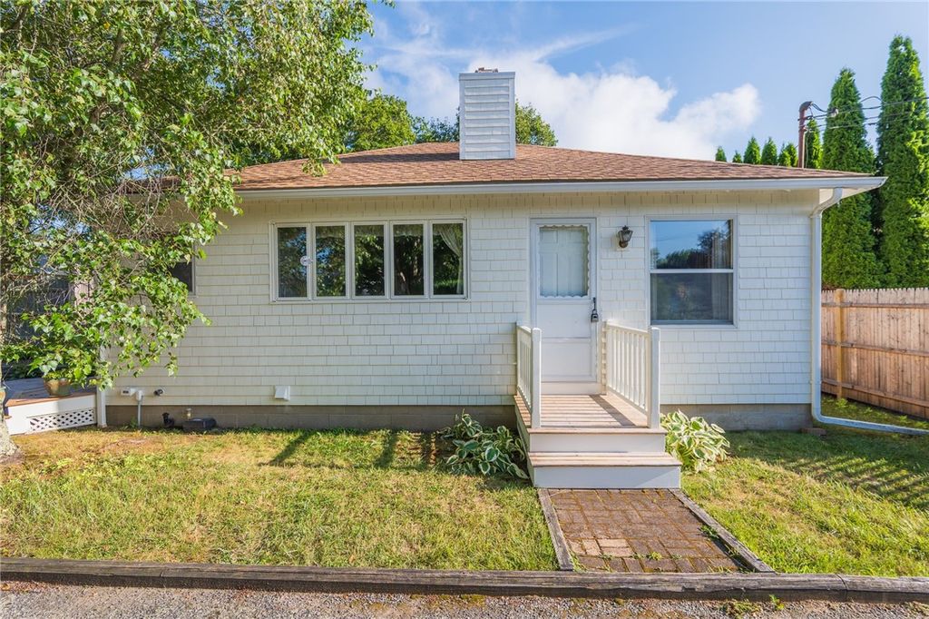 137 Kingstown Road, Narragansett, RI 02882