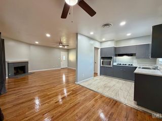 2216 Bradley Avenue, Bakersfield, CA 93304