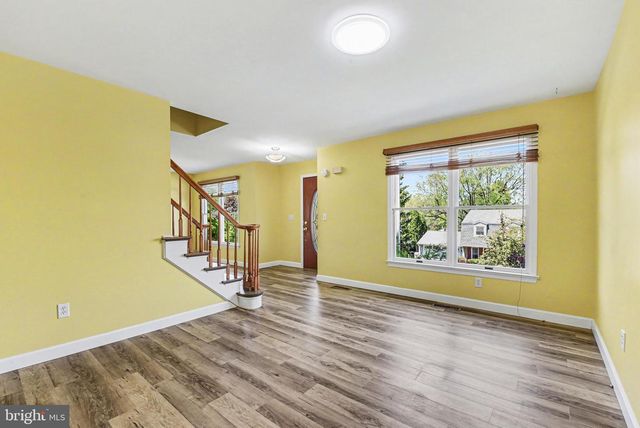 1242 JILL DR, Hummelstown, PA 17036