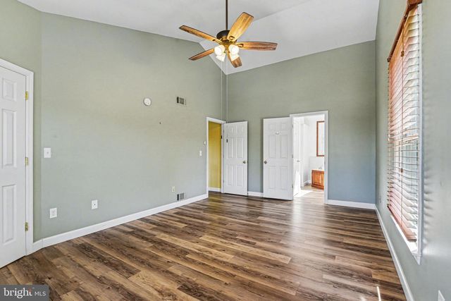1242 JILL DR, Hummelstown, PA 17036
