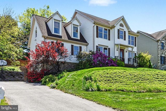 1242 JILL DR, Hummelstown, PA 17036