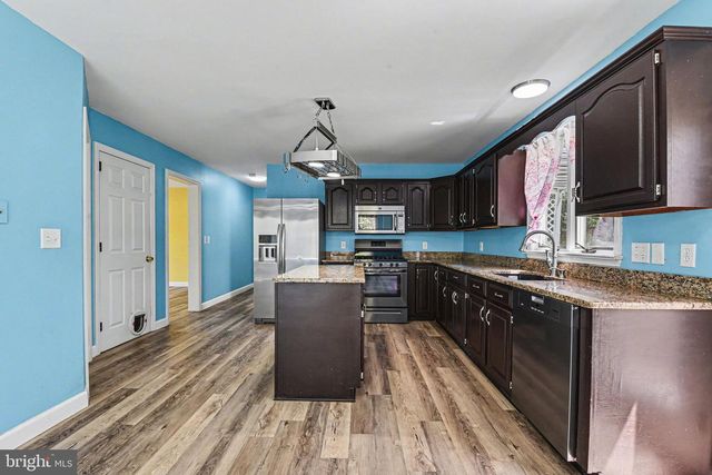 1242 JILL DR, Hummelstown, PA 17036