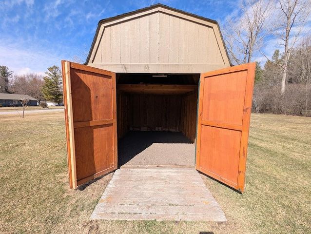 11680 Freeland Road, Freeland, MI 48623