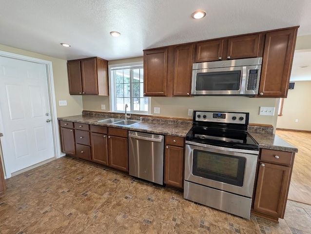 11680 Freeland Road, Freeland, MI 48623