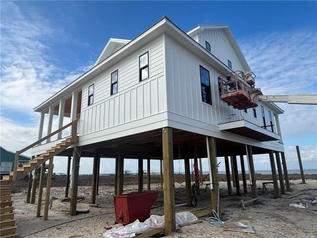 2642 Bienville Boulevard, Dauphin Island, AL 36528