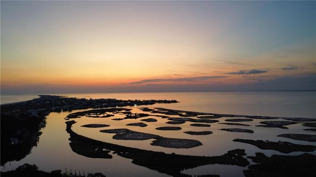 2642 Bienville Boulevard, Dauphin Island, AL 36528