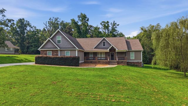 1725 Green Pond Road, Soddy Daisy, TN 37379