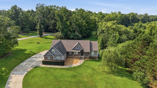 1725 Green Pond Road, Soddy Daisy, TN 37379