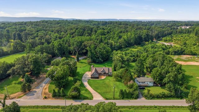 1725 Green Pond Road, Soddy Daisy, TN 37379