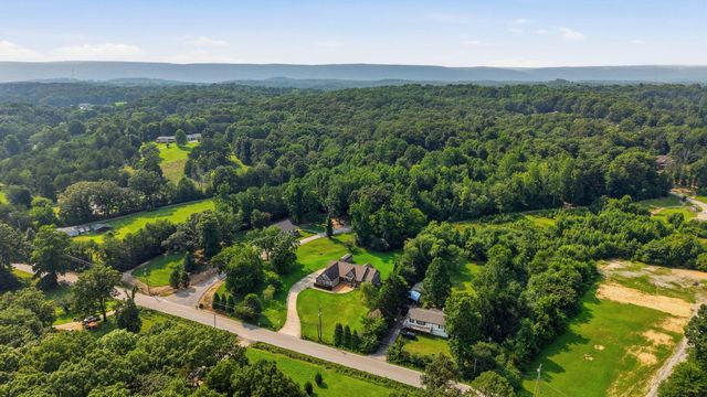 1725 Green Pond Road, Soddy Daisy, TN 37379