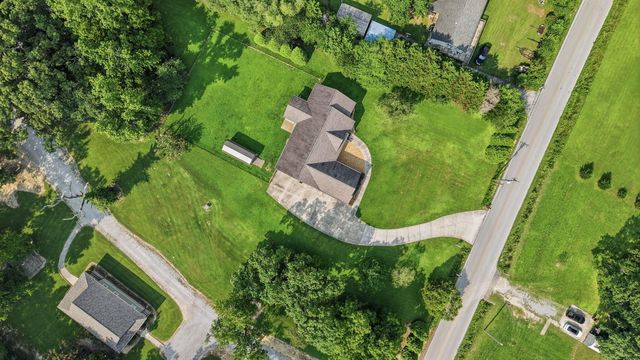 1725 Green Pond Road, Soddy Daisy, TN 37379