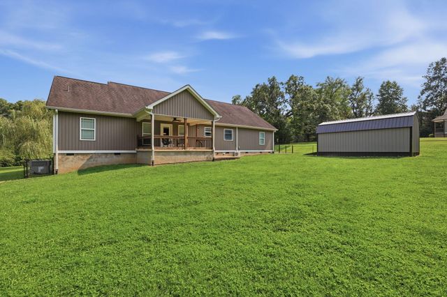1725 Green Pond Road, Soddy Daisy, TN 37379