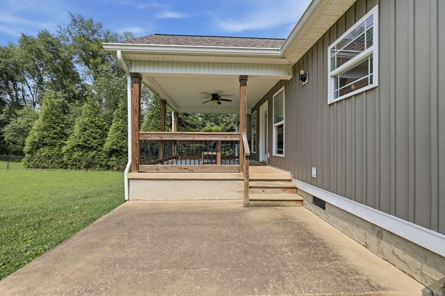 1725 Green Pond Road, Soddy Daisy, TN 37379
