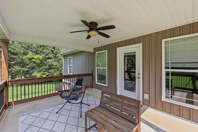 1725 Green Pond Road, Soddy Daisy, TN 37379