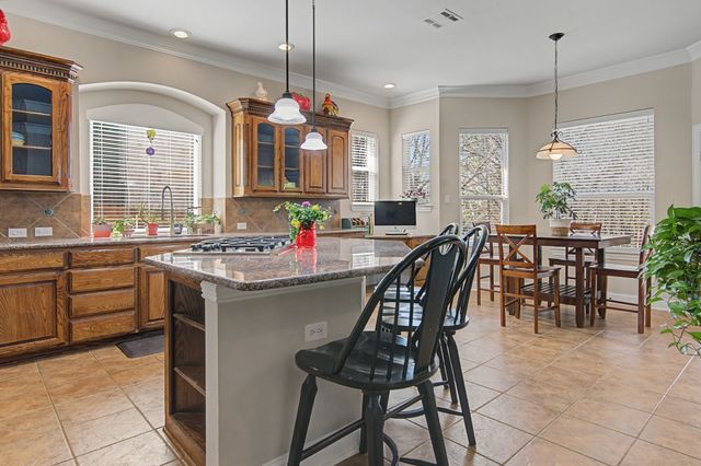 953 Spring Creek Drive, Grapevine, TX 76051