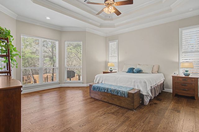 953 Spring Creek Drive, Grapevine, TX 76051