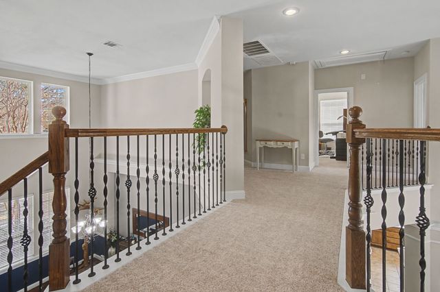 953 Spring Creek Drive, Grapevine, TX 76051